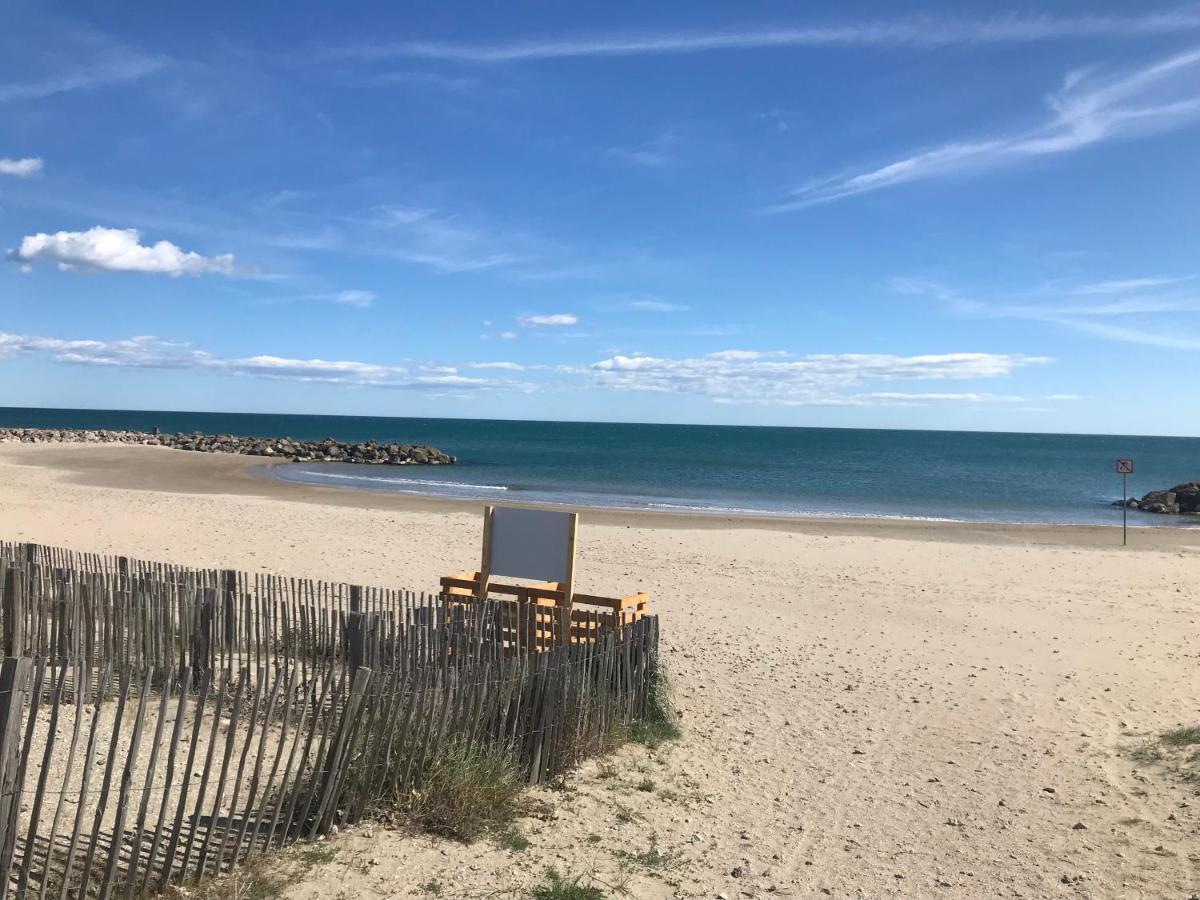 Appartement En Bord De Plage Serviettes Non Incluses فرونتينيان المظهر الخارجي الصورة