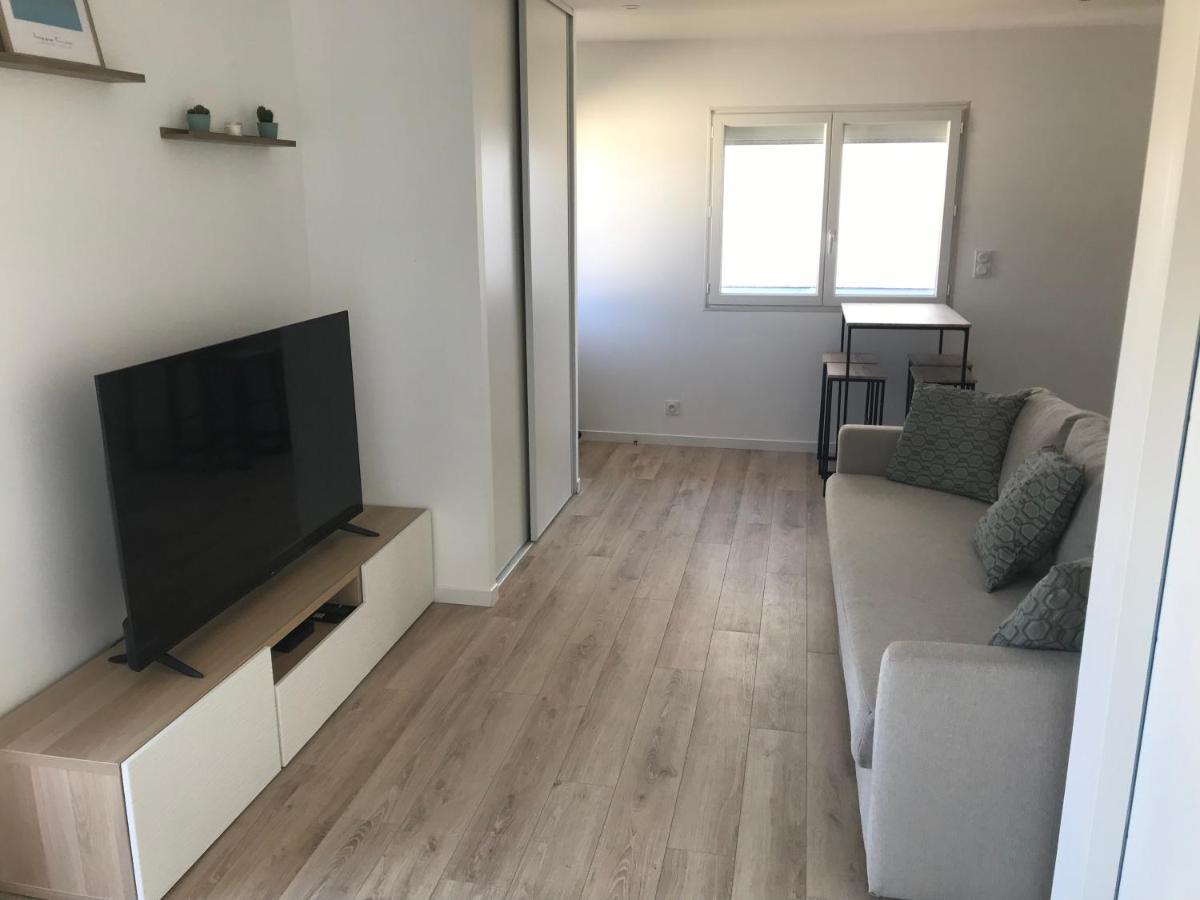 Appartement En Bord De Plage Serviettes Non Incluses فرونتينيان المظهر الخارجي الصورة